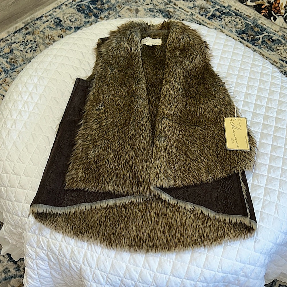 Faux suede and fur Vintage Havana NWT vest size medium